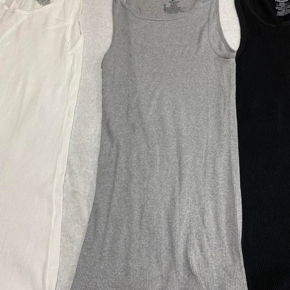 Hanes, ecko, united 1 white 1 grey 1black bunddle men medium tank tops. SKU336 - Picture 3 of 5